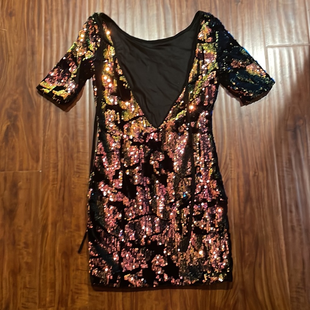 Dress - Picture 2 of 2